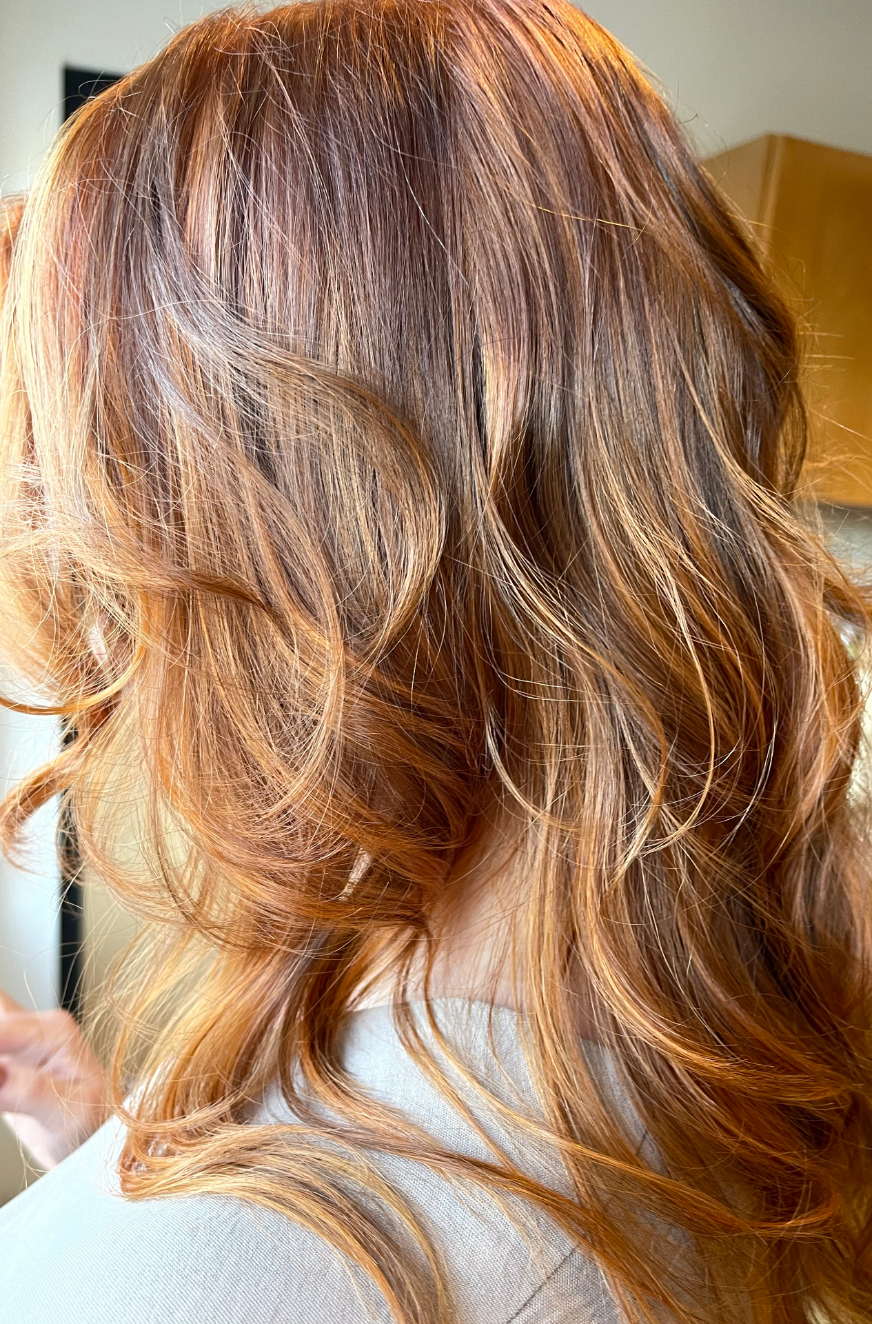 Coloração natural com balayage acobreado